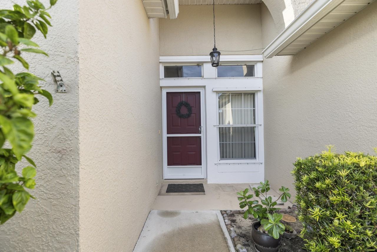 3488 63rd Square #3488 - Photo 4 of 36