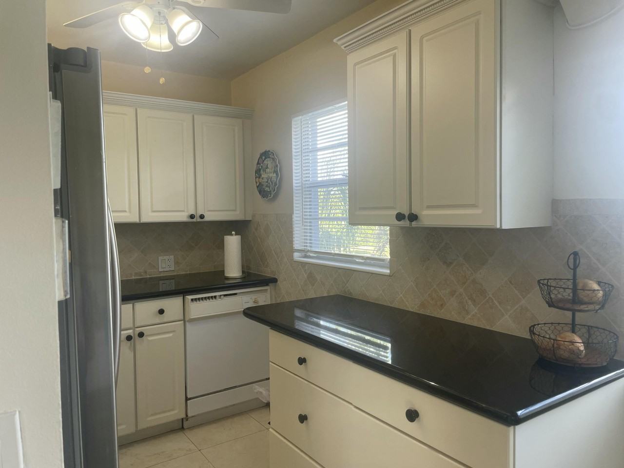 243 Suffolk F #243 - Photo 6 of 21