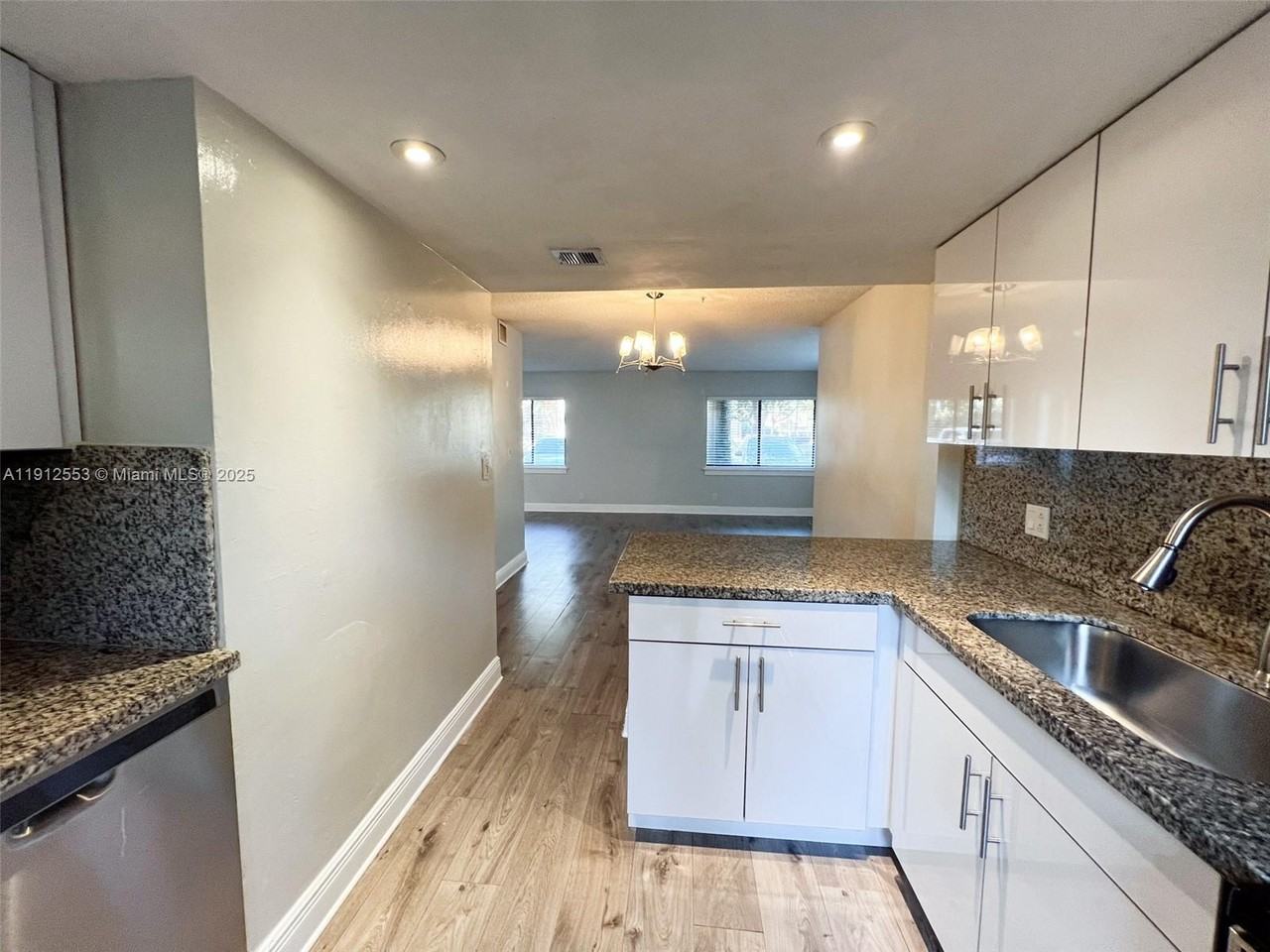 185 Wimbledon Lakes Drive