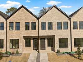 featured image of 196 West 17th Street #196