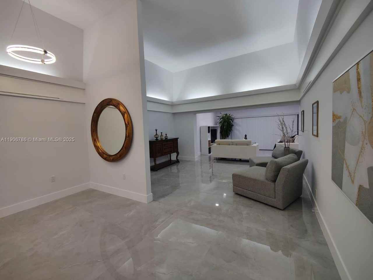 5109 Banyan Lane #5109 - Photo 2 of 31