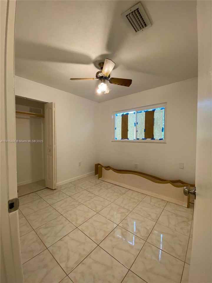 746 Nw 3rd St #746 - Photo 3 of 15