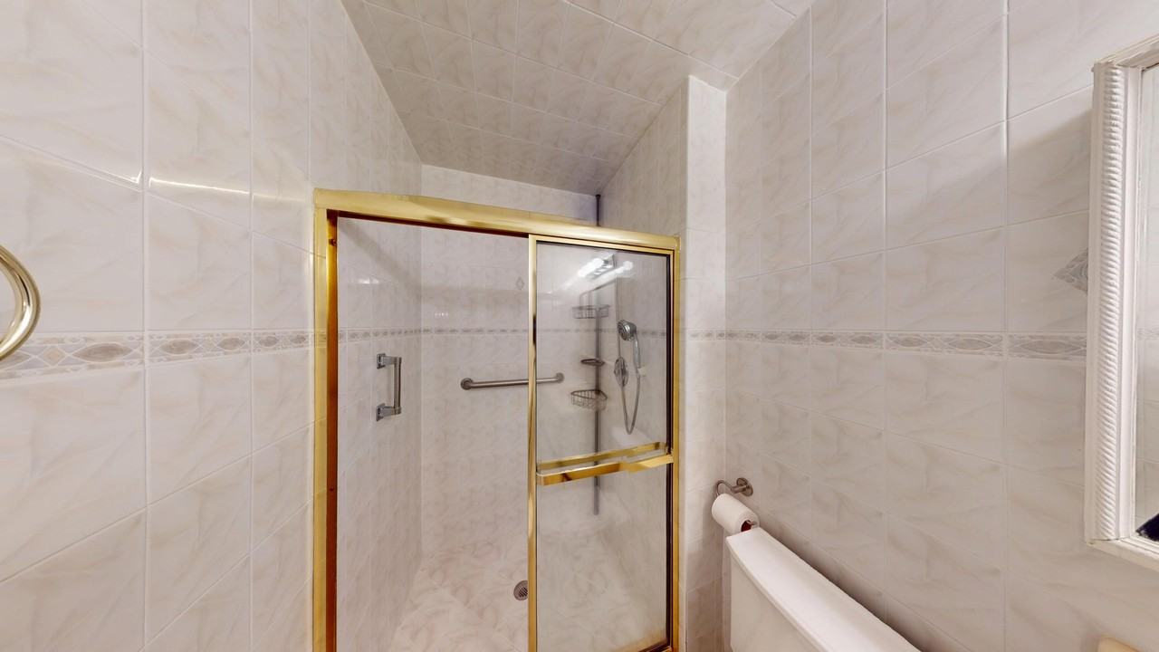 121 Lake Paula Dr #121 - Photo 5 of 24