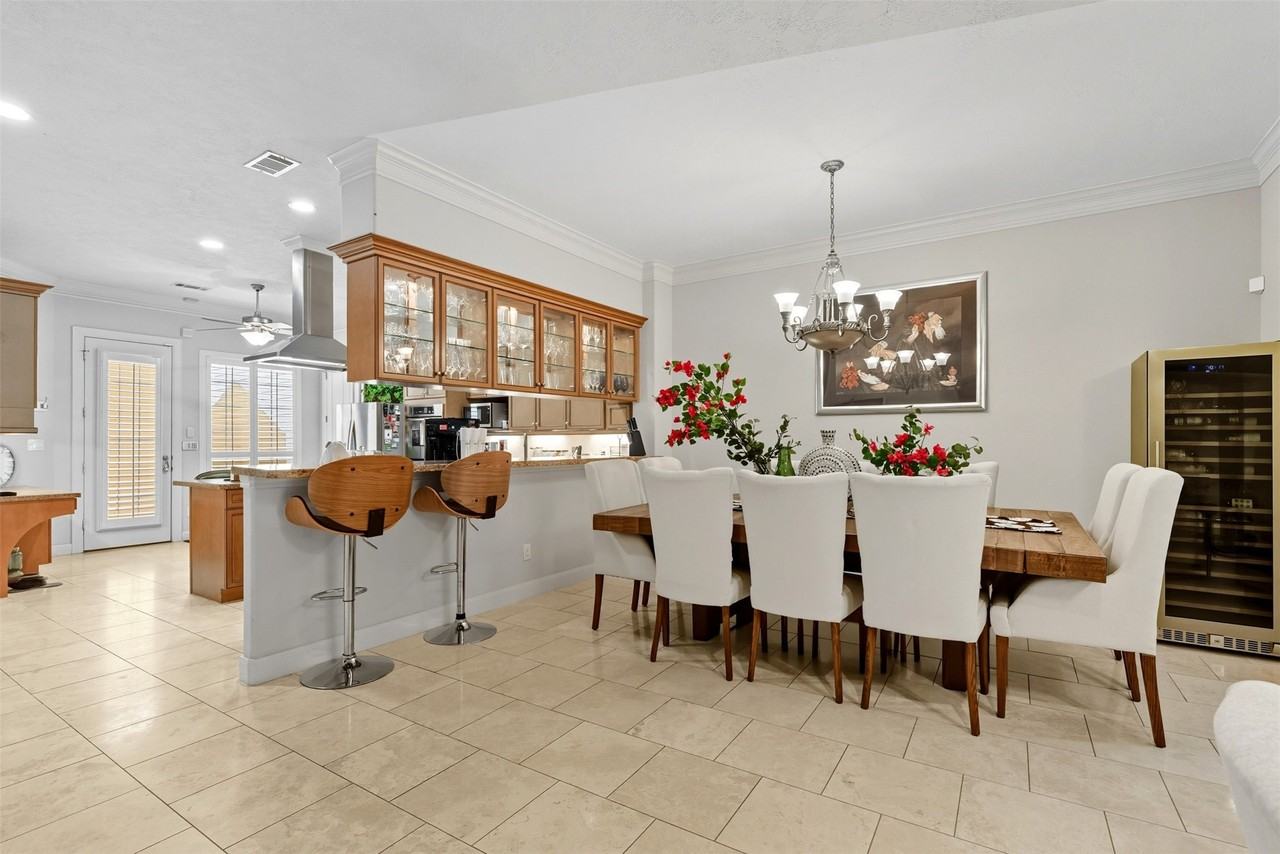 1044 Memorial Village Drive #1044 - Photo 4 of 39