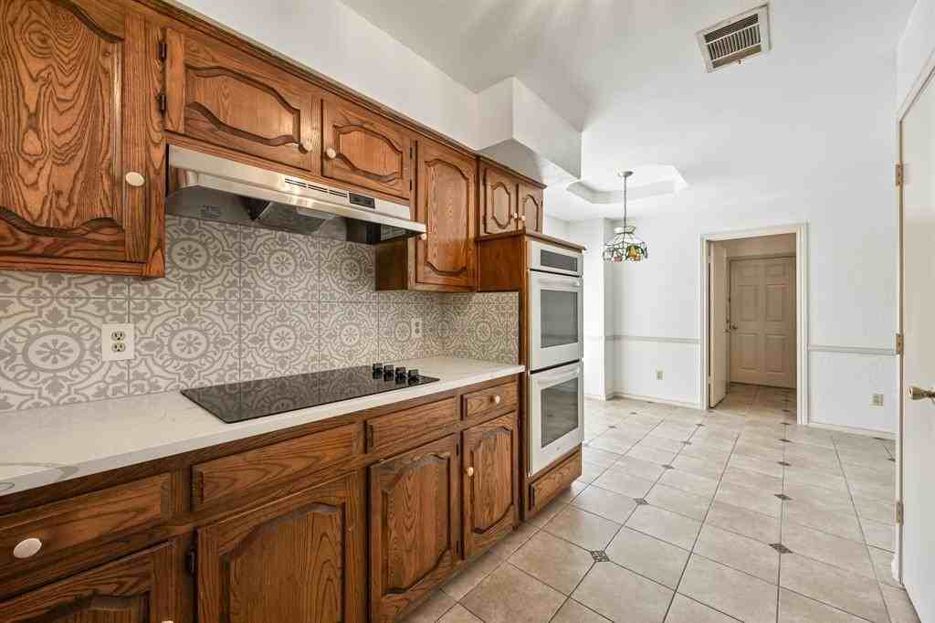 6305 Acapulco Dr #6305 - Photo 2 of 22