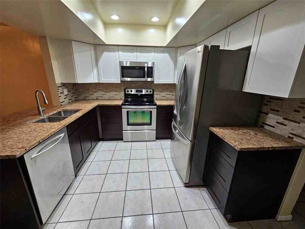 7621 Northwest 74th Terrace #7621