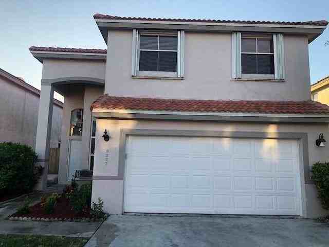 3227 W Buena Vista Dr #3227 - Photo 5 of 18