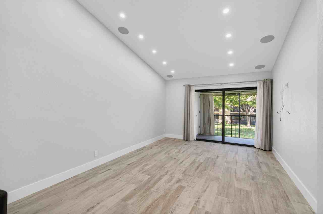 3939 Northeast 5th Avenue #3939F201 - Photo 5 of 50