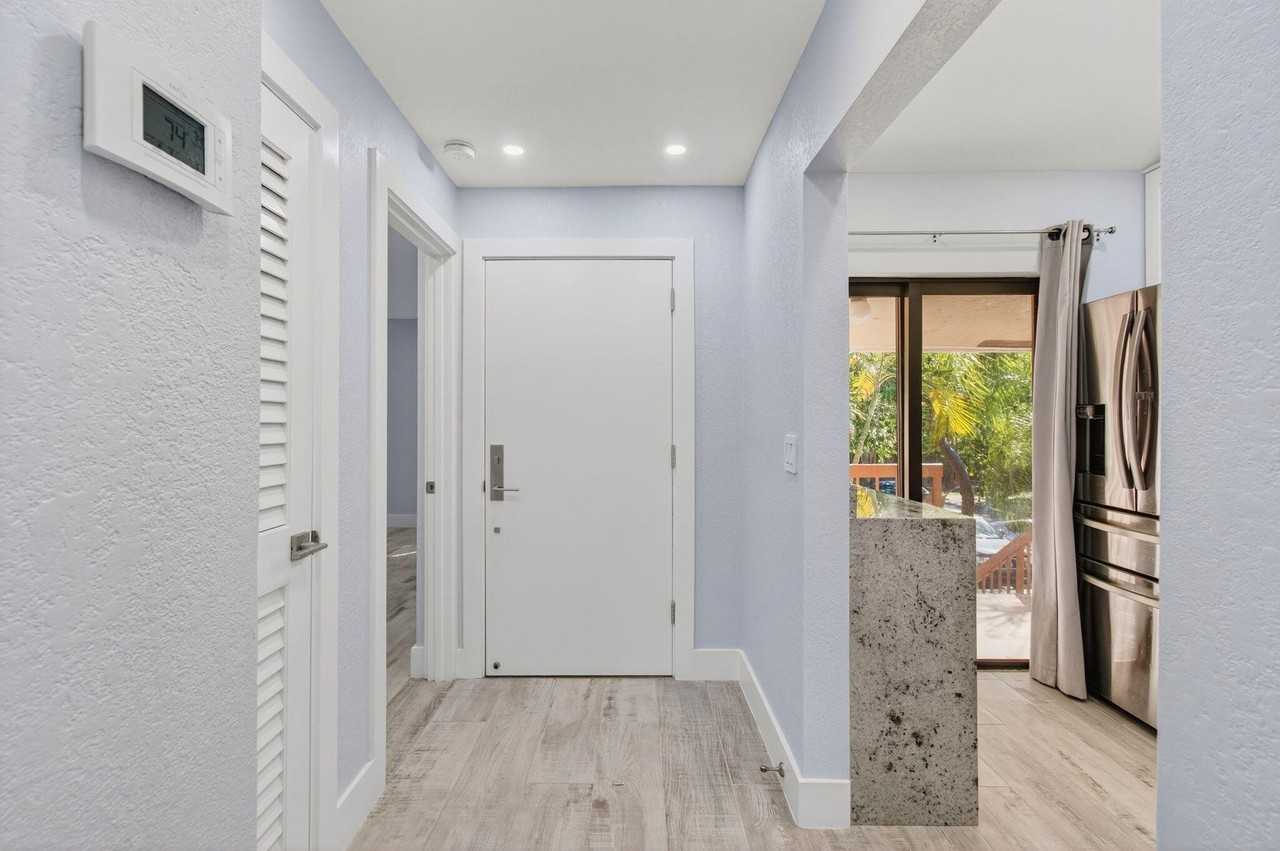 3939 Northeast 5th Avenue #3939F201 - Photo 7 of 50