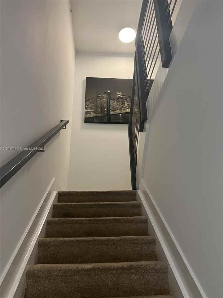 4428 Nw 9th St #4428-4428 - Photo 6 of 50