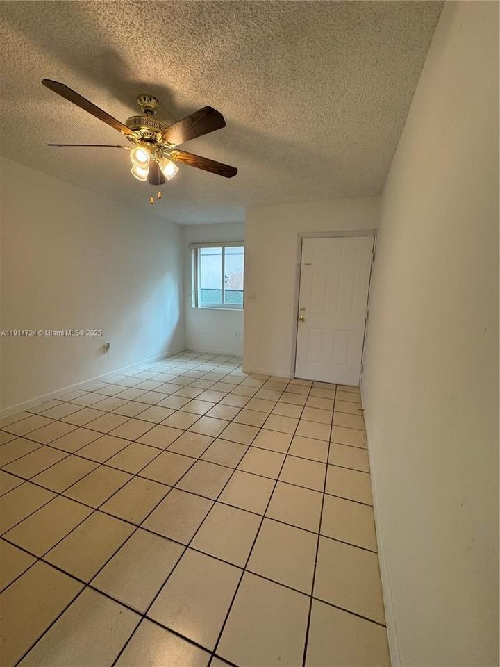 2311 Southwest 58th Avenue #2311-2 - Photo 3 of 9