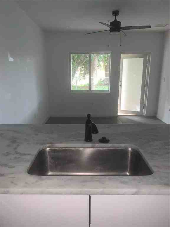 816 Northwest 3rd Street #816-1 - Photo 2 of 10