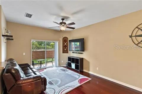 2720 Retreat View Cir #2720 - Photo 7 of 21