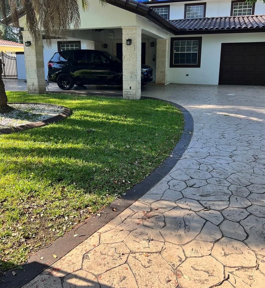 6284 Southwest 26th Street #6284 - Photo 5 of 25