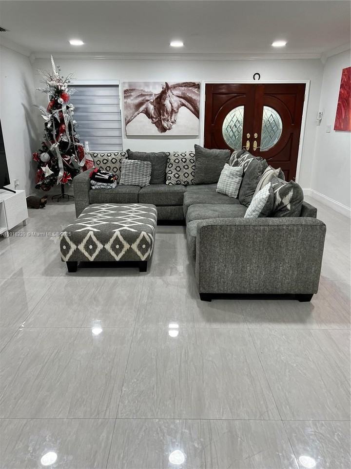 6284 Southwest 26th Street #6284 - Photo 6 of 25