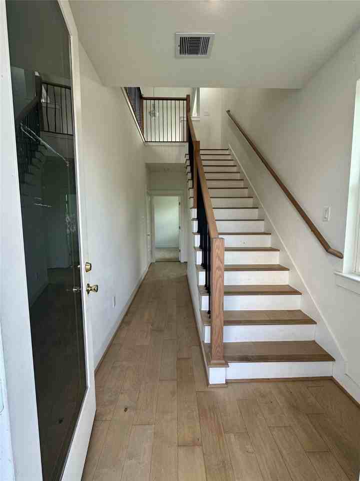 4623 Cochran St #4623 - Photo 3 of 12