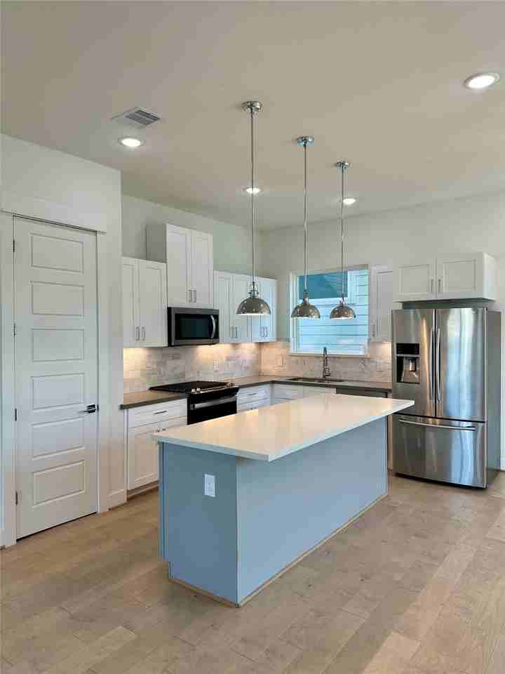 4623 Cochran St #4623 - Photo 6 of 12