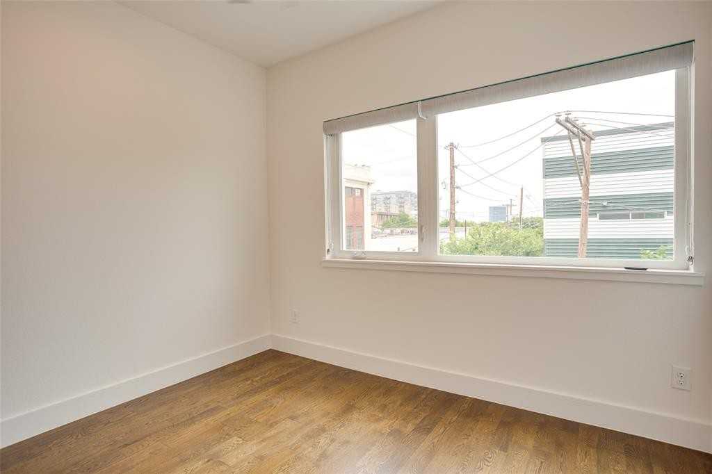 1205 Hyde Ct #1205 - Photo 4 of 39