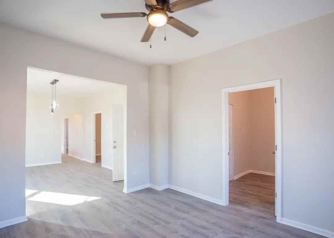 8622 S Wood St #1 - Photo 3 of 11