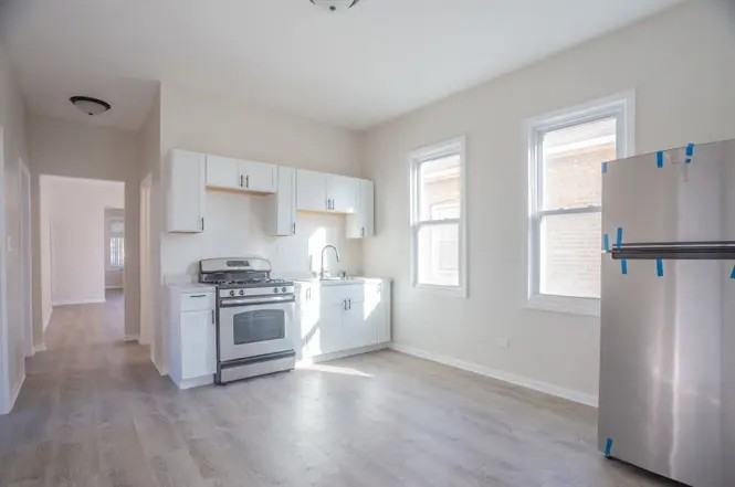 8622 S Wood St #1 - Photo 6 of 11