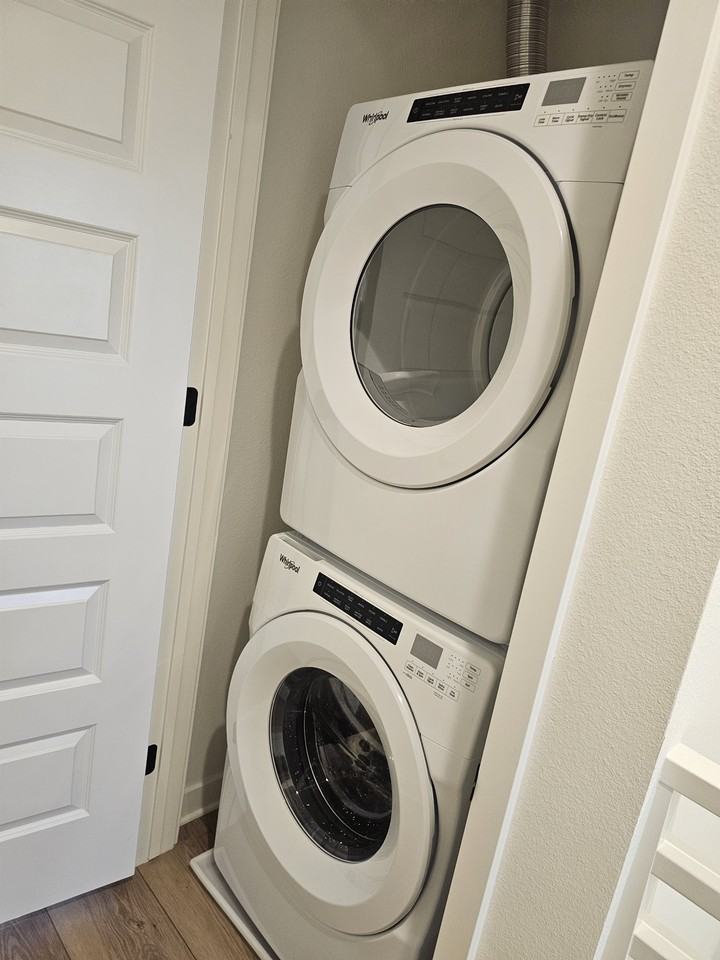 679 Fahrenheit Rd - Photo 6 of 27