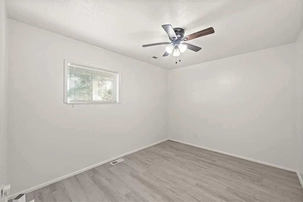 912 Orange Street, Unit H - Photo 3 of 11