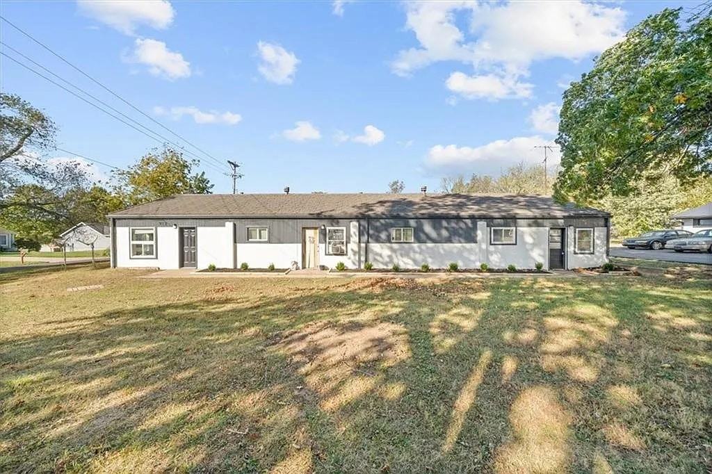 912 Orange Street, Unit H - Photo 5 of 11