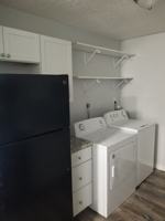 featured image of 1112 Oakview Drive #9