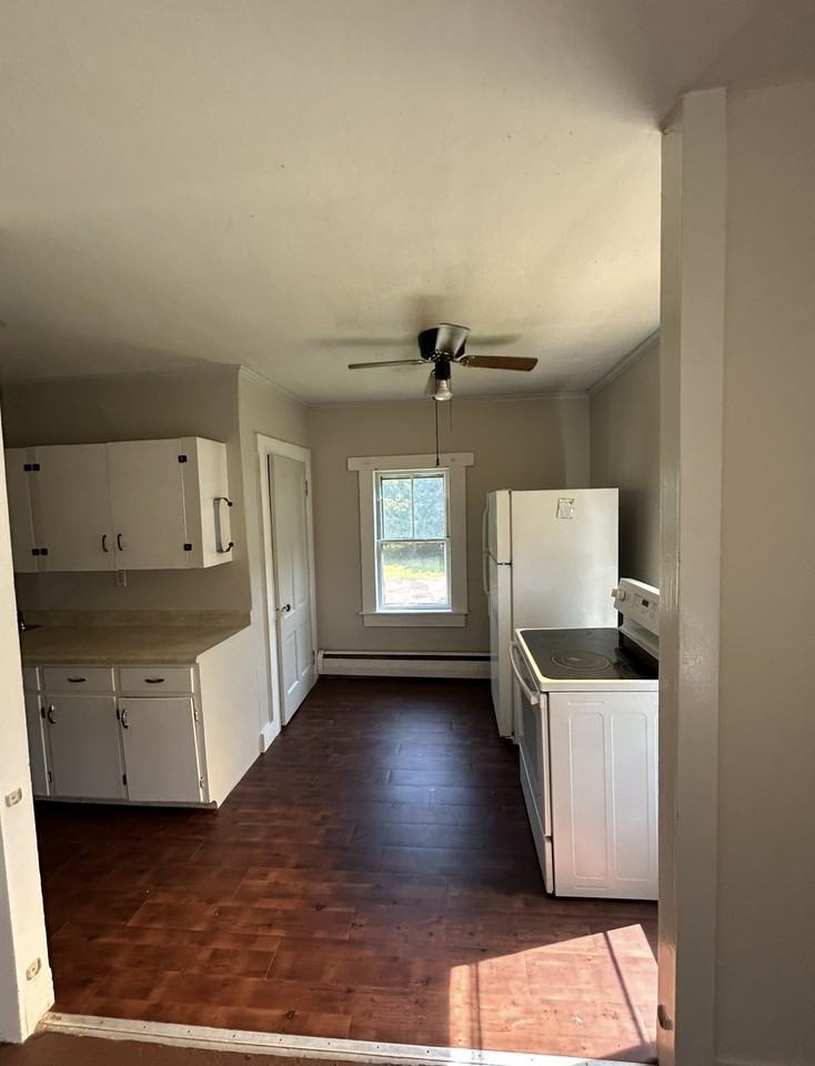 376 Salmon Brook Street - Photo 2 of 7