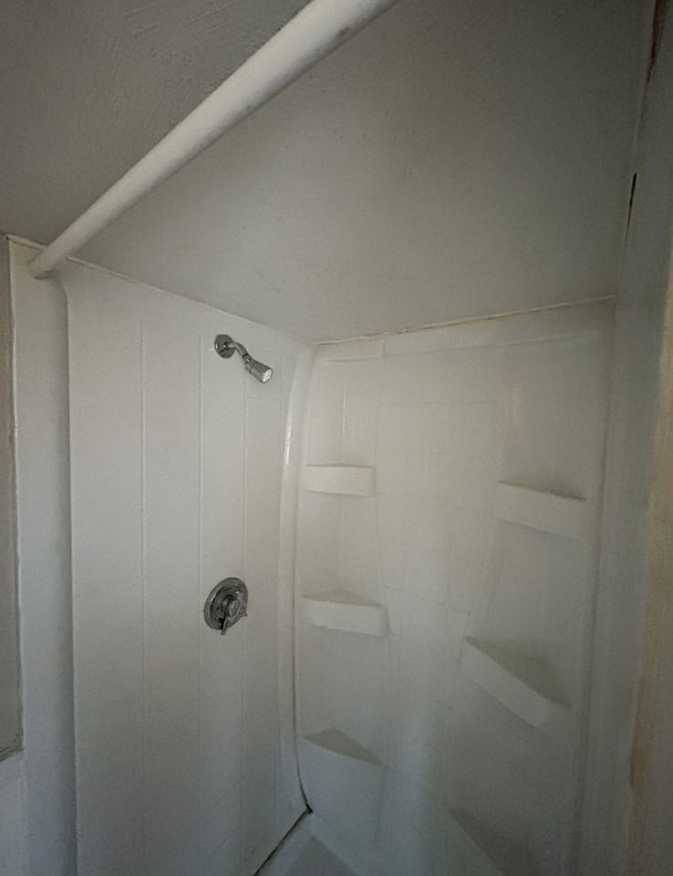 376 Salmon Brook Street - Photo 5 of 7