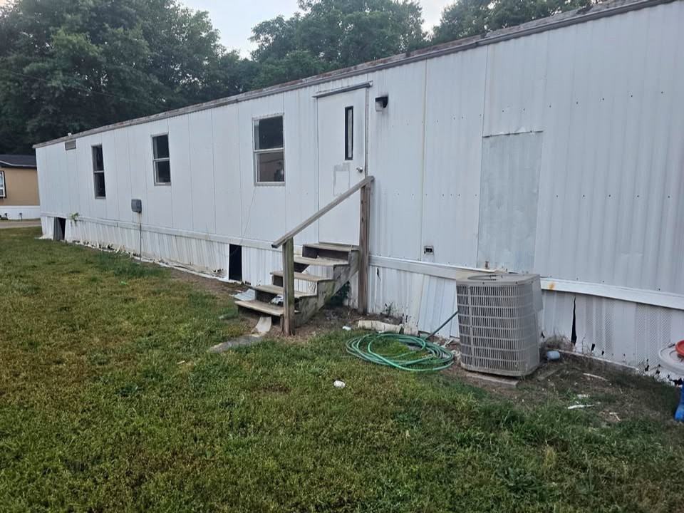 110 Deborah Dr #15 - Photo 2 of 12