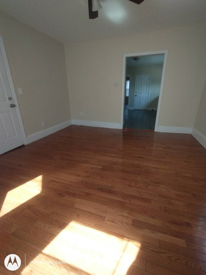 85 Lynnfield St #1 - Photo 4 of 10