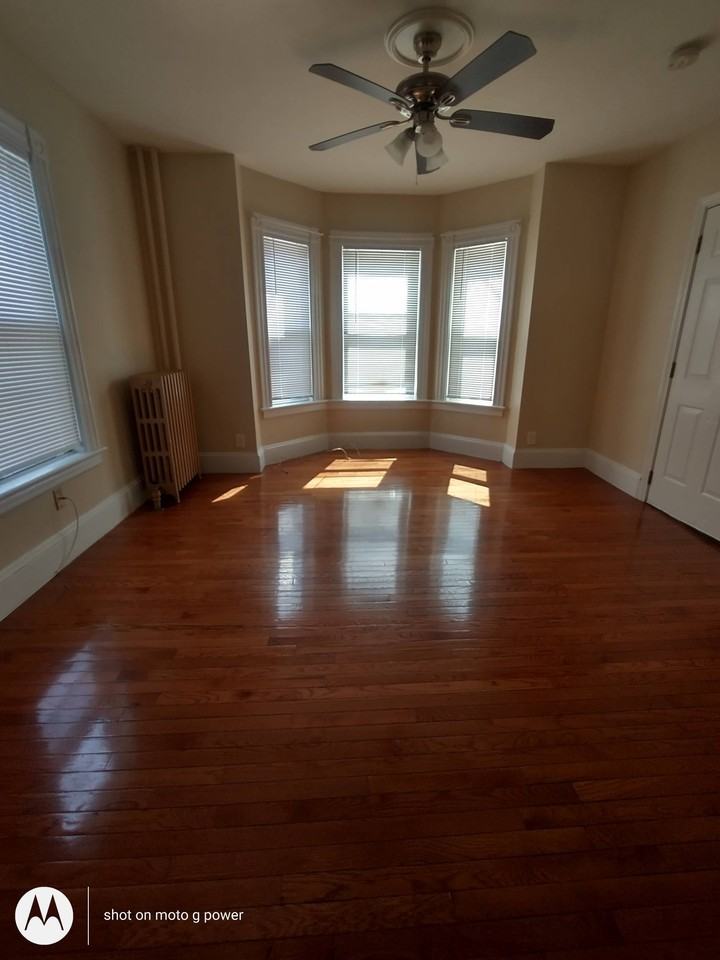 85 Lynnfield St #1 - Photo 5 of 10