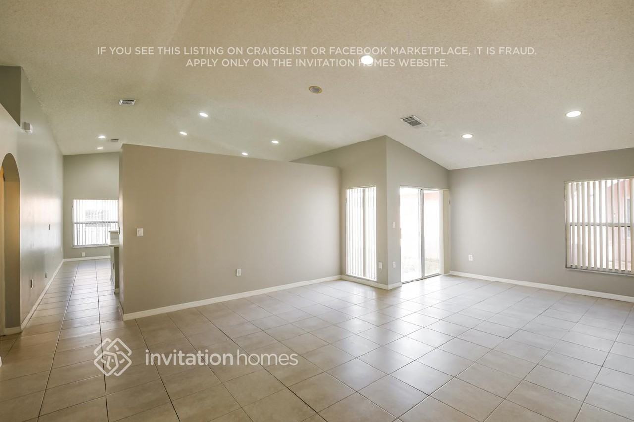 5010 Sw 151st Ter - Photo 3 of 17