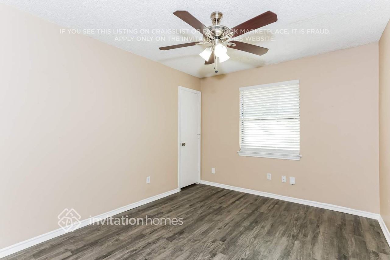 4208 Ticino Valley Ct - Photo 7 of 9