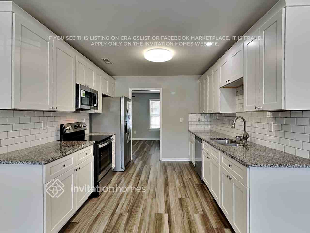 117 Blackthorne Ct - Photo 7 of 20