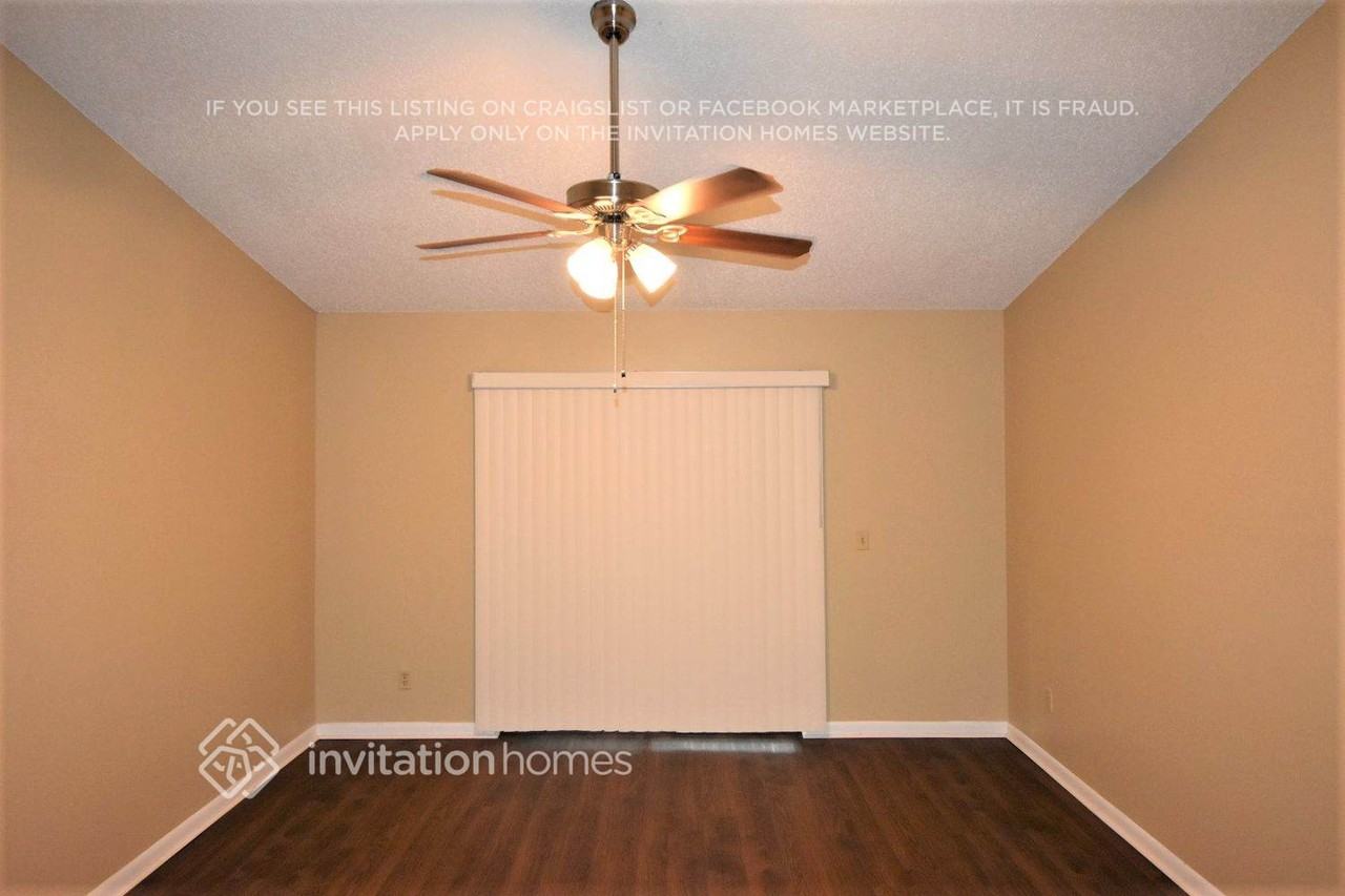 6524 Seafairer Dr - Photo 4 of 15