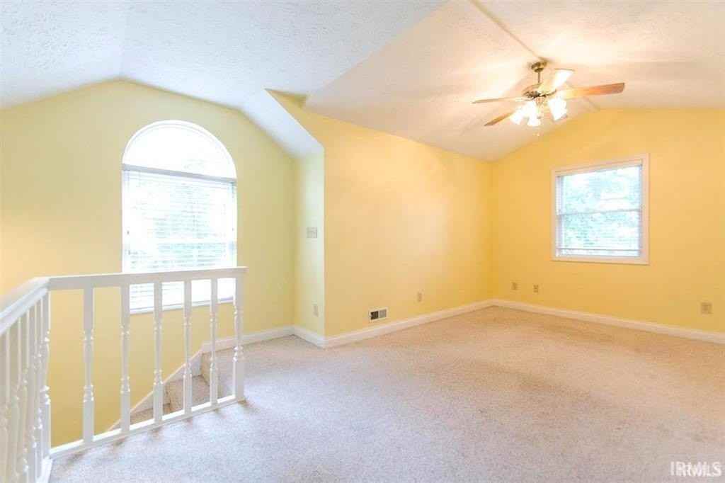 520 S Eagleson Ave - Photo 3 of 5