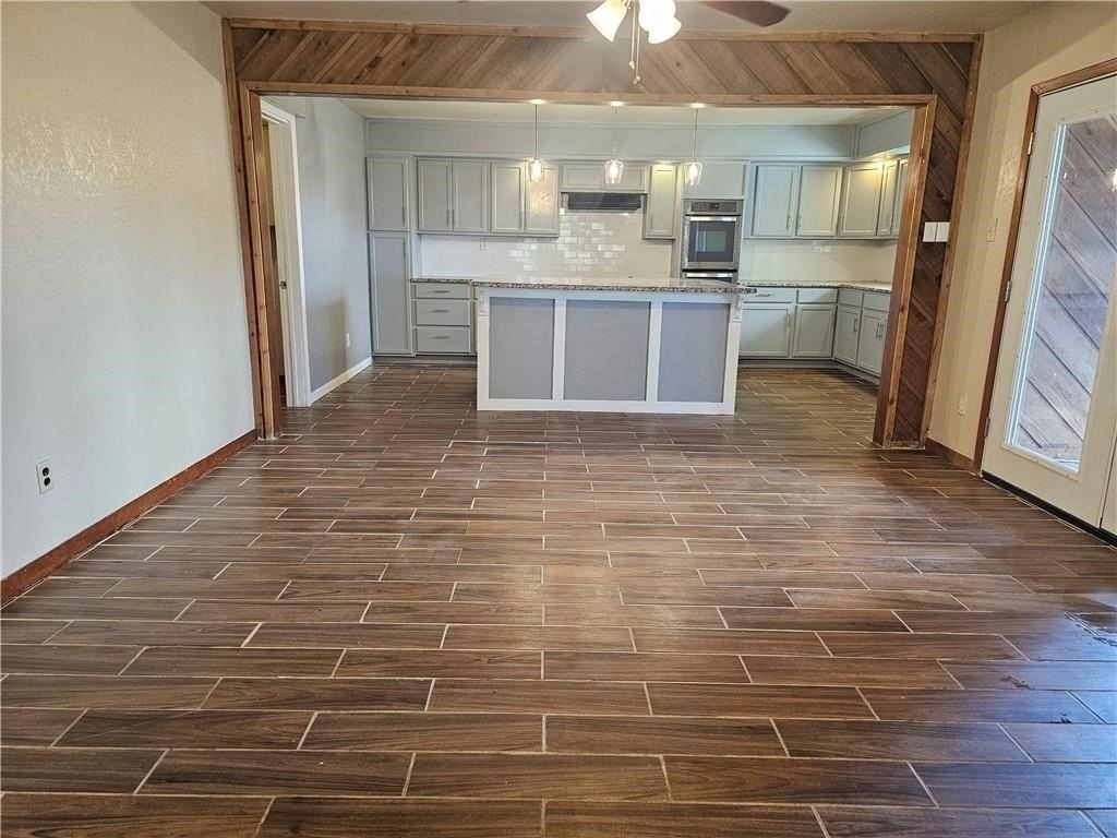 2011 Pecan Dr - Photo 6 of 19