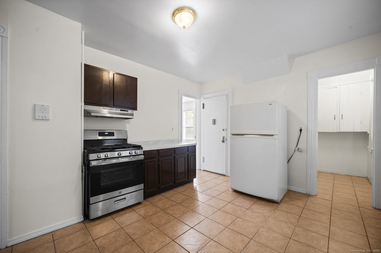 217 Woodlawn Terrace