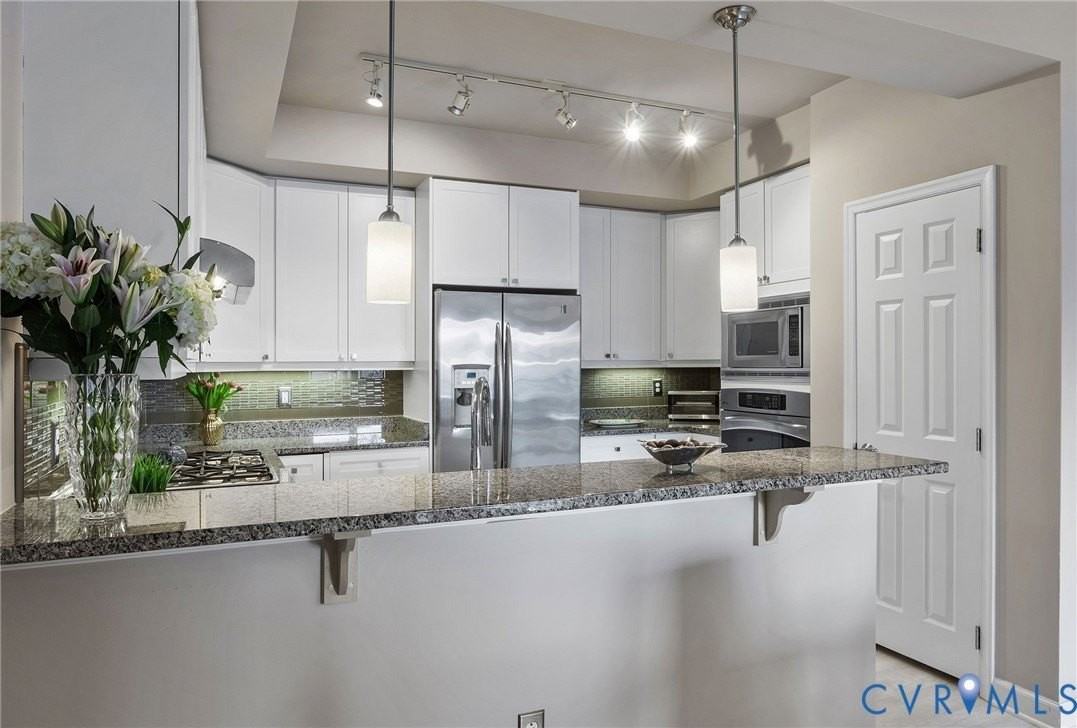 4820 Old Main Street #405 - Photo 7 of 36