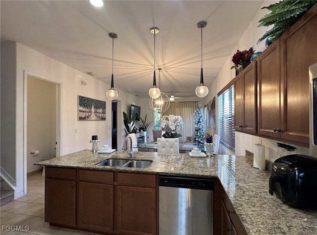 5510 Useppa Dr - Photo 7 of 20