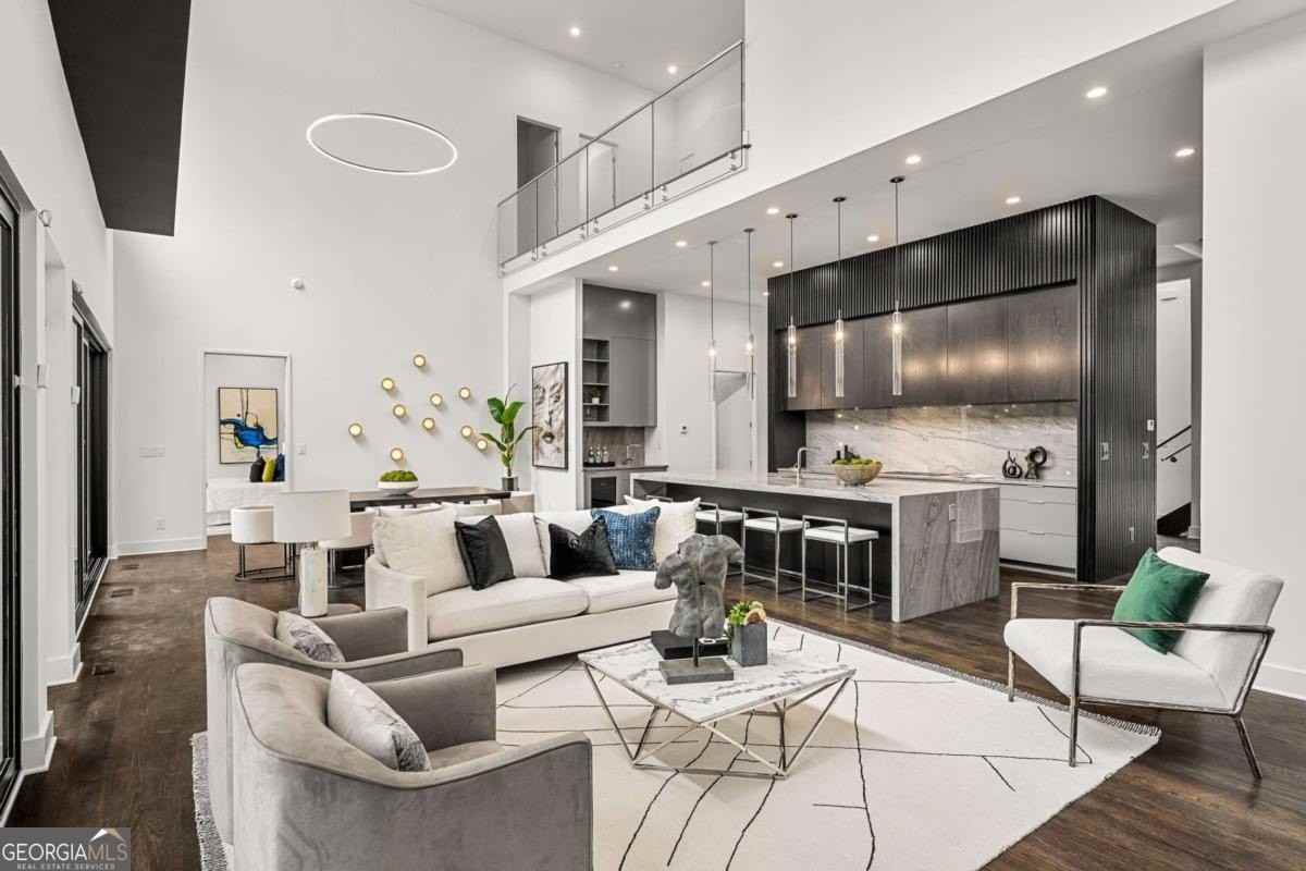 19 Spruell Springs Rd - Photo 4 of 29