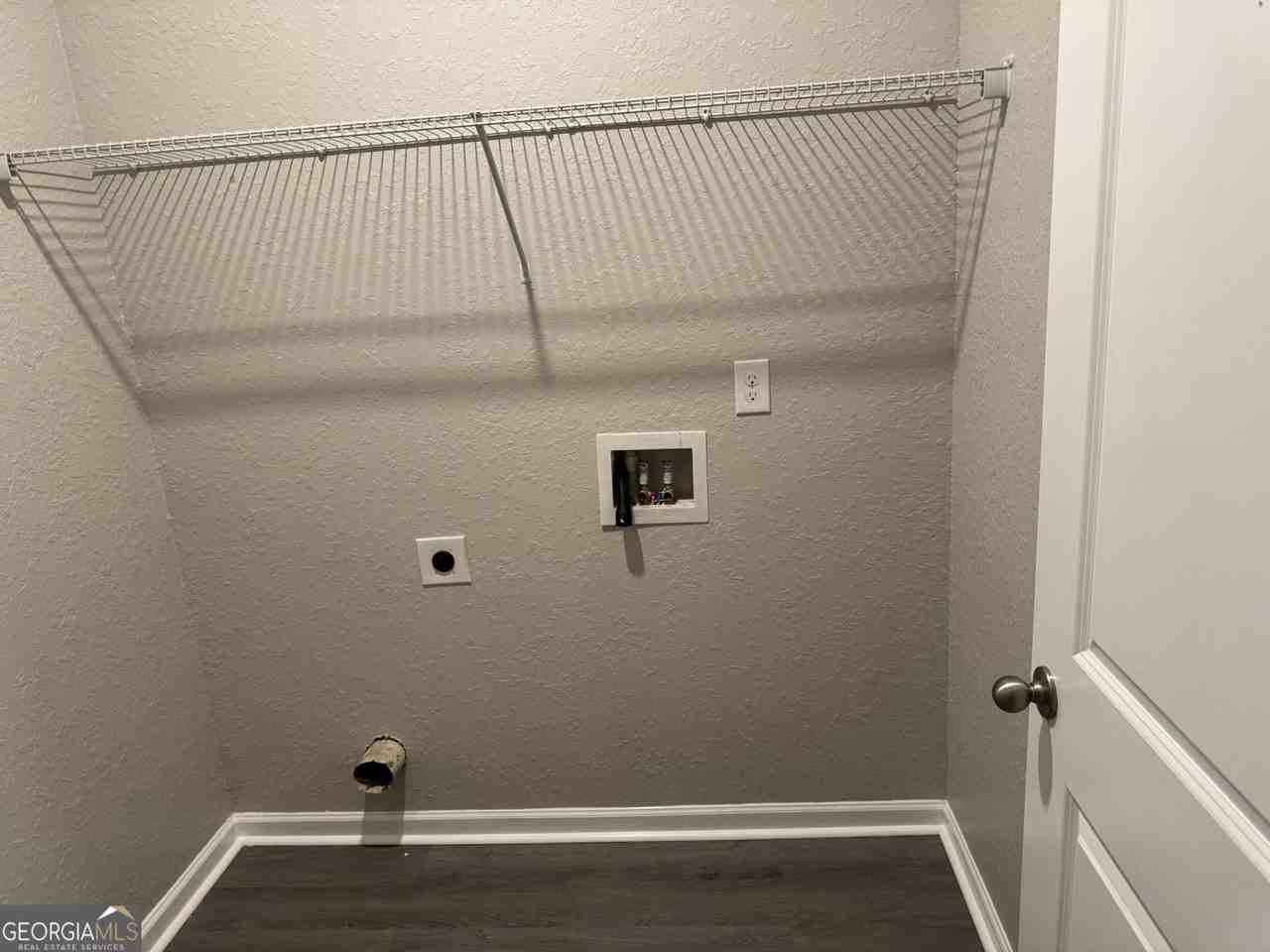 3475 Ridge Hill Parkway - Photo 6 of 34