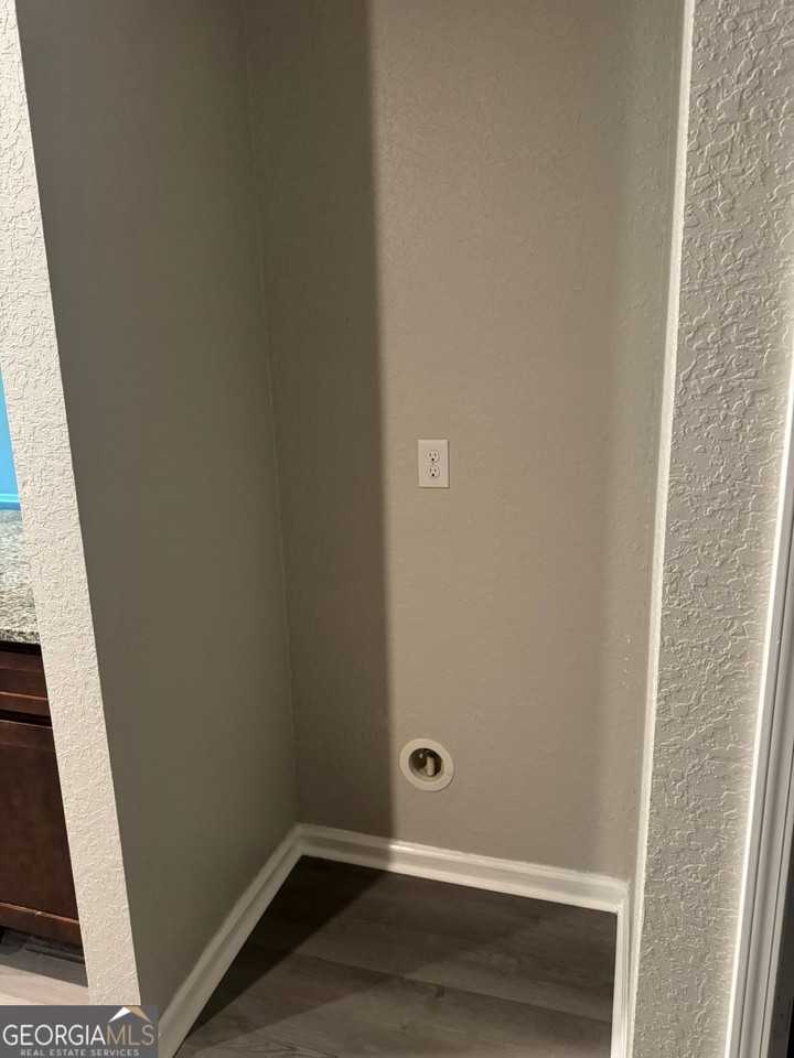 3475 Ridge Hill Parkway - Photo 7 of 34