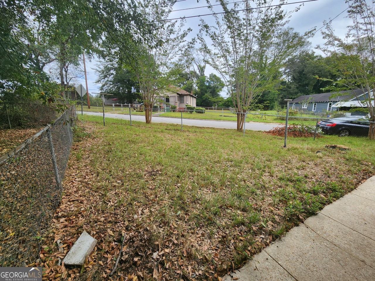 2639 Willow Street #B - Photo 2 of 12