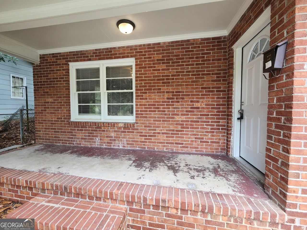 2639 Willow Street #B - Photo 3 of 12