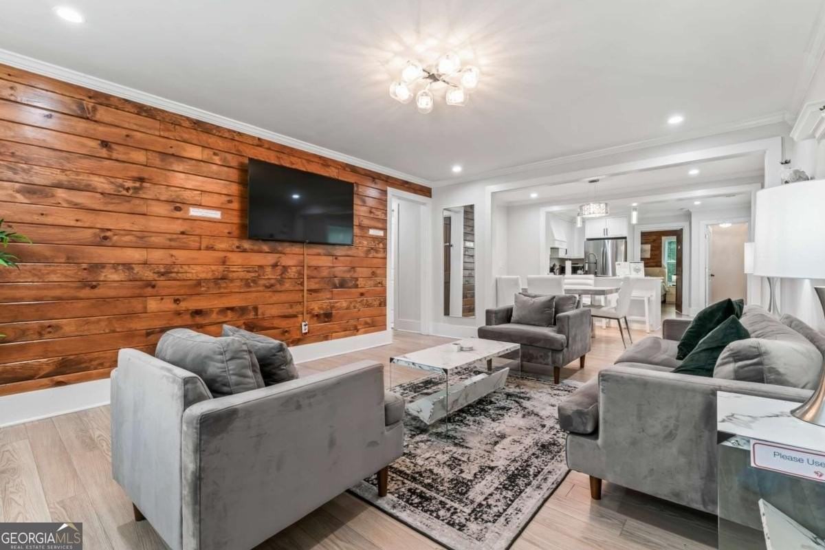 1129 Graymont Dr Sw - Photo 4 of 33