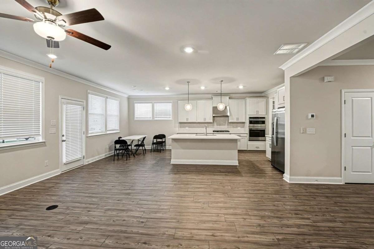 3068 Shirecrest Ln - Photo 3 of 40