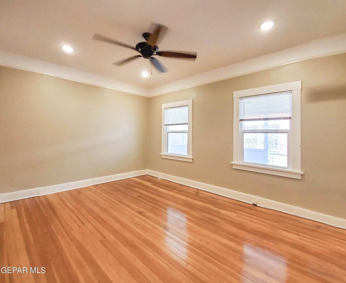 2809 Wheeling Ave - Photo 5 of 15